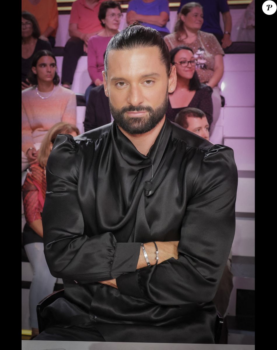 Hugo Manos - Enregistrement de l'émission "TPMP People (Touche Pas à Mon Poste)" le 10 septembre 2022. © Jack Tribeca / Bestimage.