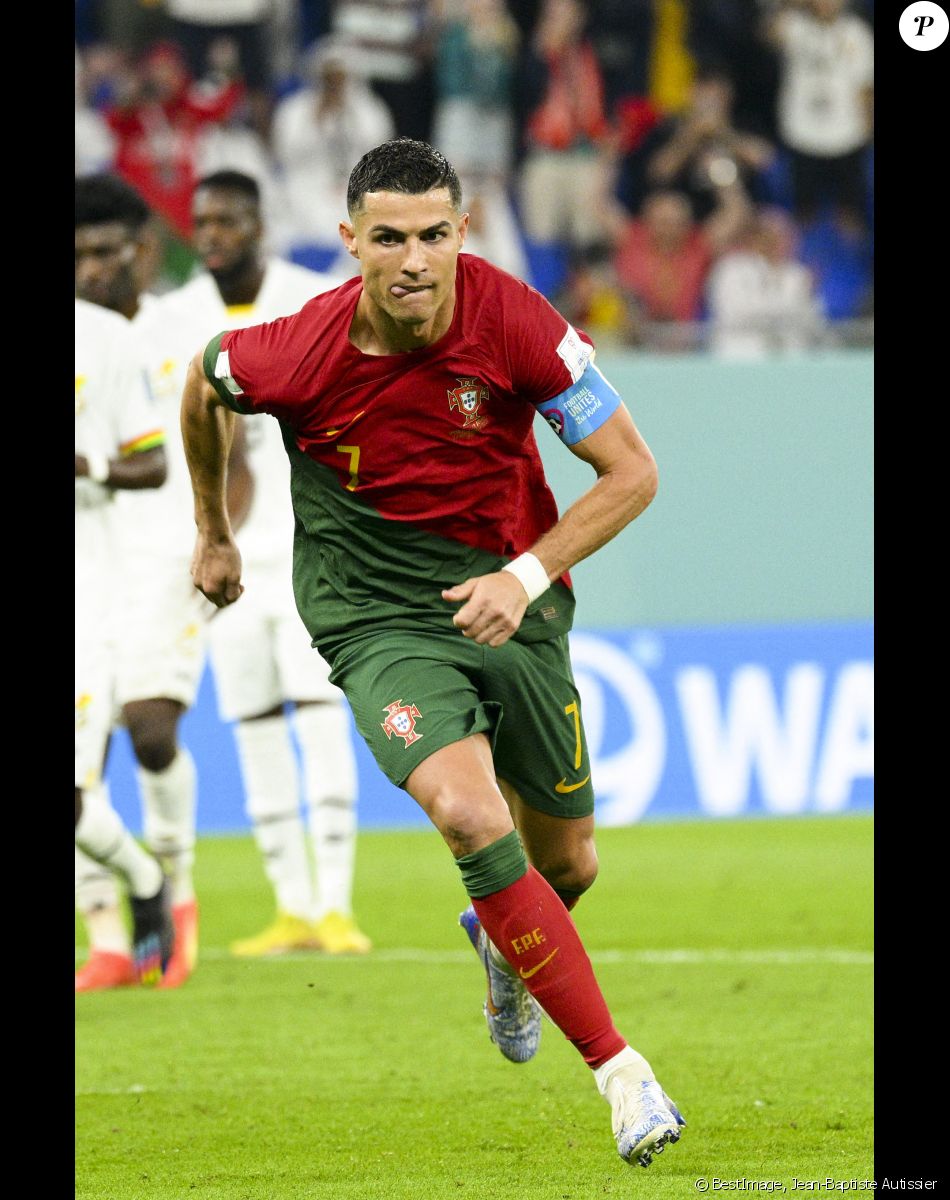 joie des joueurs du Portugal apres le but de CRISTIANO RONALDO (POR) sur penalty lors du match de football du groupe H opposant le Portugal au Ghana lors de coupe de Monde au stade 974 à Doha au Qatar, le 24 novembre 2022. Le Portugal a gagné 3-2. © Jean-Baptiste Autissier/Panoramic/Bestimage