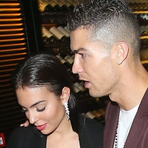 Cristiano Ronaldo, sa compagne Georgina Rodríguez et son fils Cristiano Ronaldo Jr. ont dîné au restaurant Zela à Londres.