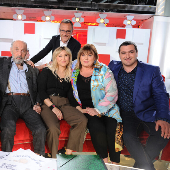 Exclusif - Michel Drucker, Guy Marchand, Berengere Krief, Michele Bernier, David Caumette et Emmanuel Chaunu - Enregistrement de l'émission Vivement dimanche au studio Gabriel, presentée par Michel Drucker . Diffusion sur France 2 le 08/05/2022. 