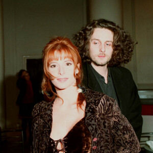 Mylène Farmer et Laurent Boutonnat à l'avant-première du film "Giorgino" à Paris le 4 octobre 1994.