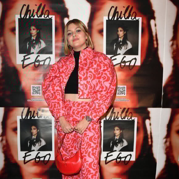 Exclusif - Louane - La chanteuse Chilla ( Maréva Ranarivelo) en showcase pour la sortie de son album "Ego" à Paris le 3 novembre 2022. © Veeren / Bestimage 