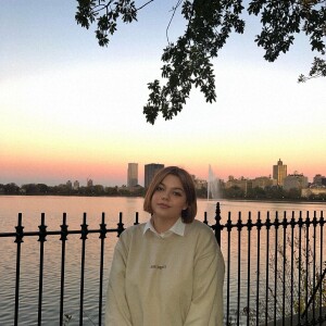 Louane à New York. Photo publiée sur Instagram le 26 novembre 2022.