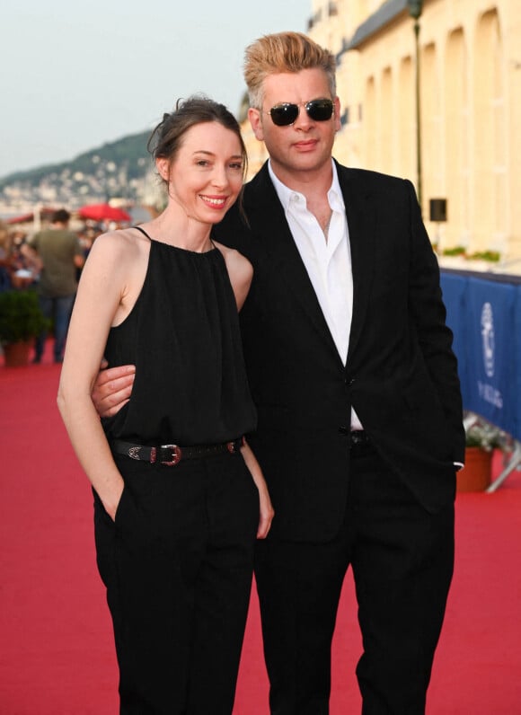 Jeanne Cherhal et Benjamin Biolay - People sur le tapis rouge lors du 36ème festival du film de Cabourg le 17 juin 2022. © Guirec Coadic / Bestimage