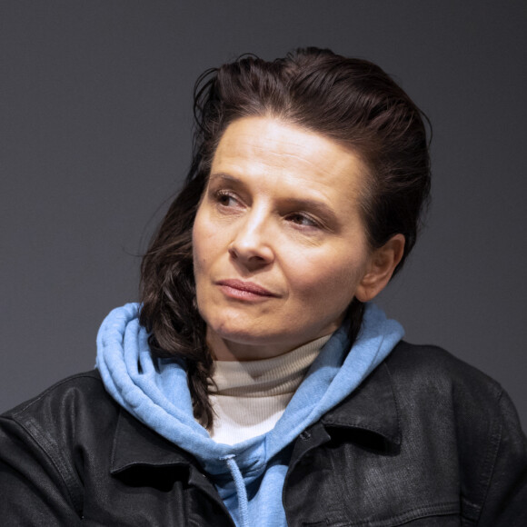 Juliette Binoche lors d'un échange avec le public après la projection du film Sils Maria à la 32ème édition du festival du film de Angers "Premiers plans", le festival des premiers films européens le 25 janvier 2020. © Laetitia Notarianni / Bestimage 