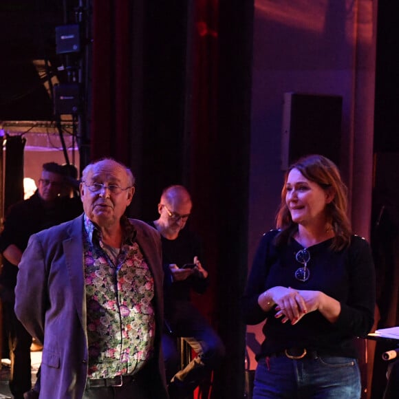 Exclusif - Kad Merad, Michel Jonasz et Alexia Laroche-Joubert - Backstage - Enregistrement de l'émission "La fête de la Chanson française" à Paris, diffusée le 29 novembre sur France 2. Le 7 novembre 2022 © Cyril Moreau-Veeren / Bestimage