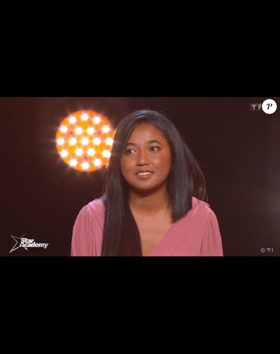 Anisha lors du premier prime de la "Star Academy 2022", le 15 octobre, sur TF1