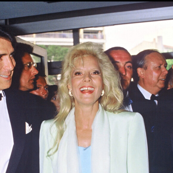 David Hallyday, Tony Scotti, Sylvie Vartan et Johnny hallyday en 1986 à Cannes
