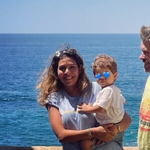 Anthony Dupray avec sa femme Raquel et leur fils