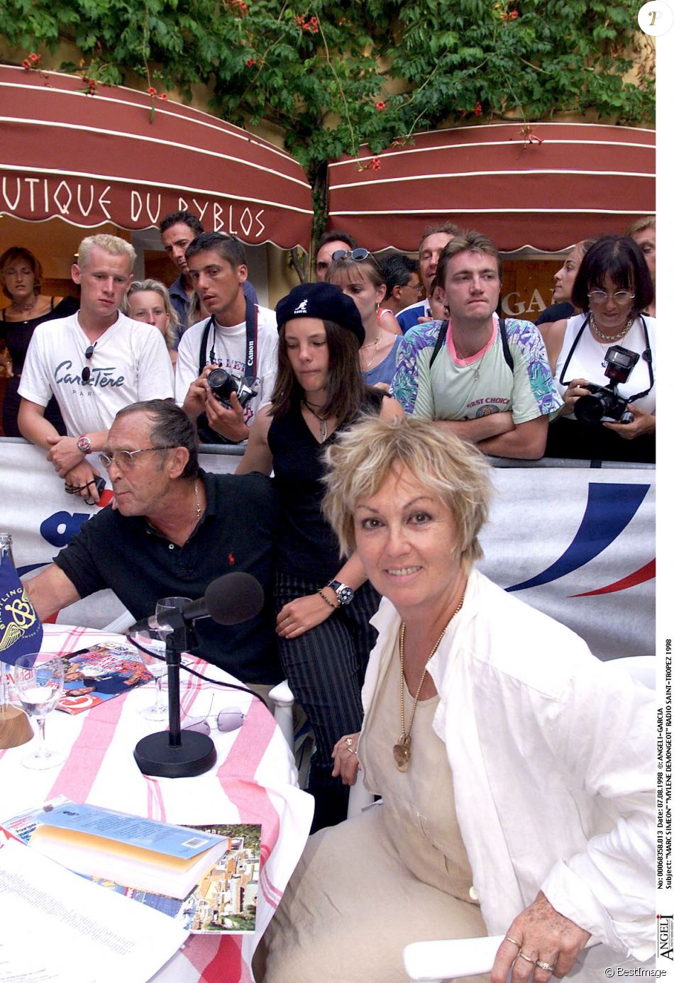 Marc Simenon et Mylène Demongeot à SaintTropez en 1998 Purepeople
