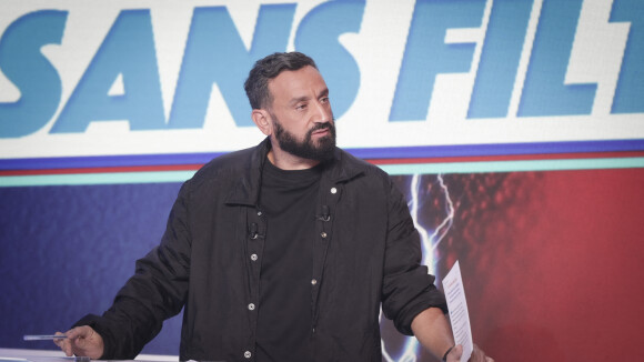 TPMP interrompu par une scène inédite : Cyril Hanouna donne la parole à un spectateur, et lui fait une proposition !