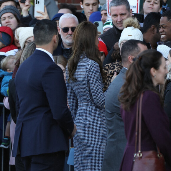 Catherine (Kate) Middleton, princesse de Galles, arrive pour visiter le Centre sur l'enfant en développement de l'Université Harvard de Cambridge à Boston, Massachusetts, Etats-Unis, le 2 décembre 2022. 