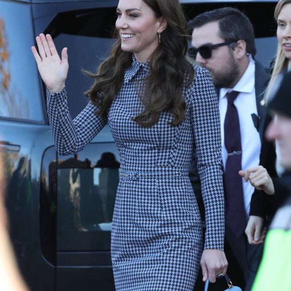 Catherine (Kate) Middleton, princesse de Galles, arrive pour visiter le Centre sur l'enfant en développement de l'Université Harvard de Cambridge à Boston, Massachusetts, Etats-Unis, le 2 décembre 2022. 