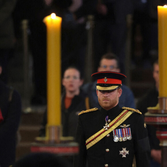 Le prince Harry, duc de Sussex - Veillée des petits-enfants de la reine Elizabeth II au Westminster Hall à Londres, Royaume Uni, le 17 septembre 2022. 