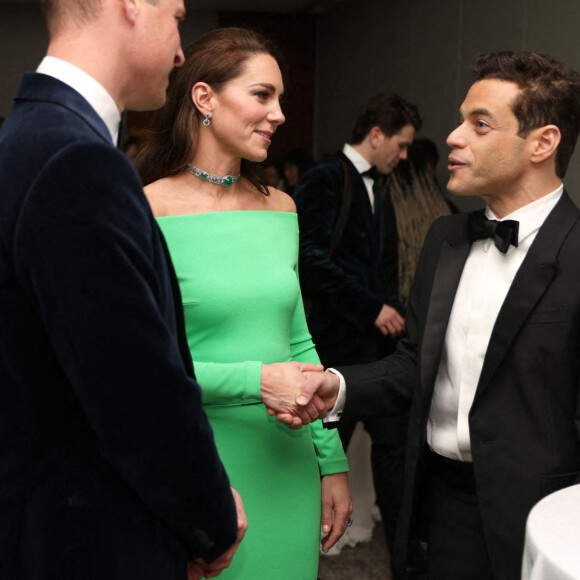Le prince William, prince de Galles, et Catherine (Kate) Middleton, princesse de Galles, Rami Malek lors de la 2ème cérémonie "Earthshot Prize Awards" au "MGM Music Hall de Fenway" à Boston, le 2 décembre 2022. Au cours de cette soirée, les noms des lauréats seront révélés. 