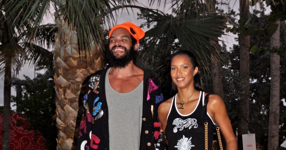 Exclusif - Joakim Noah et sa femme Lais Ribeiro quittent la soirée
