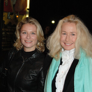 Archives. Marie Adam et sa mère Brigitte Fossey à Paris en 2004