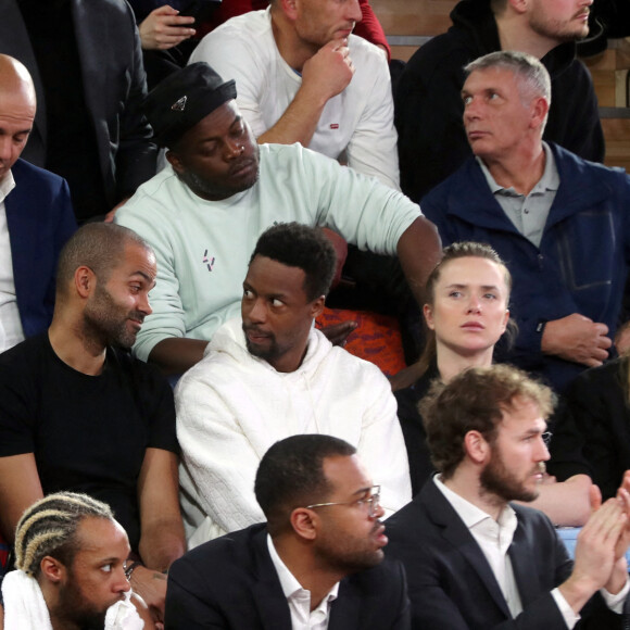 Exclusif - Alessandra Sublet, Tony Parker, Gaël Monfils et sa femme Elina Svitolina - People dans les tribunes du match de basket opposant l'AS Monaco à ASVEL lors de la 14ème journee de championnat de France Betclic Elite de basket à la Salle Gaston Médecin à Monaco le 6 décembre 2022.