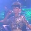 Rihanna chante Rude Boy lors de son passage au Ellen DeGeneres Show le 2 février 2010