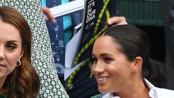 "En jean et pieds nus" : Meghan Markle trop relax pour sa première rencontre avec Kate ? Grand moment de gêne !