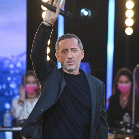Gad Elmaleh - Les personnalités se mobilisent lors de la 36ème édition du Téléthon sur le plateau de France 2, avec pour parrain K.Adams, le 3 décembre 2022. © Coadic GUIREC / Bestimage