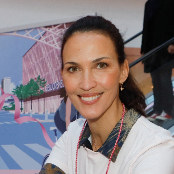 Semi-Exclusif - Linda Hardy (miss France 1992) - Opération "Fil rose" ayant pour objectif de reverser 1 euro pour chaque kilomètre parcouru à l'association "les bonnes fées" au centre commercial Beaugrenelle à Paris, France, le 27 octobre 2021. © Christophe Clovis / Bestimage