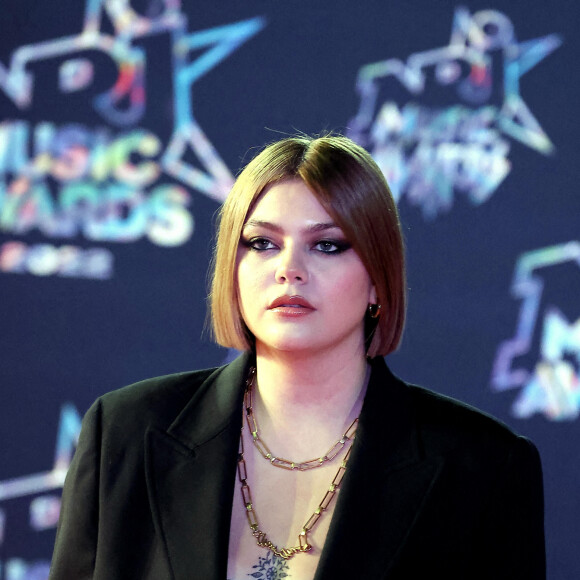 Louane au photocall de la 24ème édition des "NRJ Music Awards (NMA)" au Palais des Festivals à Cannes le 18 novembre 2022. © Dominique Jacovides / Bestimage 