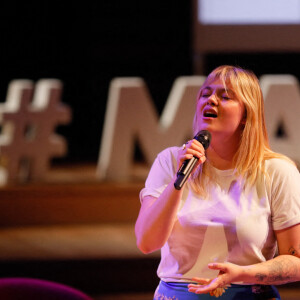 Louane - "La radio fait son show" organisée en direct pour le centième anniversaire de la radio par le CSA à Radio France à Paris, le 1er juin 2021. © Christophe Clovis/Bestimage