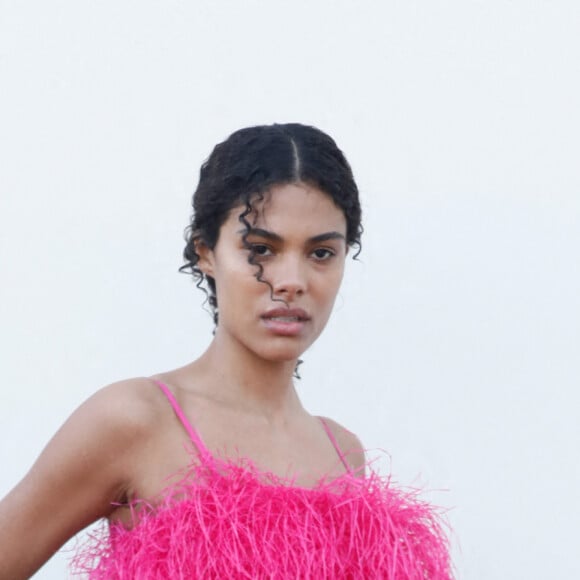 Tina Kunakey - Les célébrités au photocall du défilé Jacquemus pour la présentatation de la toute dernière collection "Le Raphia" au Bourget, Seine-Saint-Denis (93), France, le 12 décembre 2022. Habitué à ne pas suivre le calendrier de la Fashion Week de Paris, le designer a présenté sa toute dernière collection "Le Raphia" avec l'une une de ses couleurs favorites : le beige. © Veeren-Clovis/Bestimage 