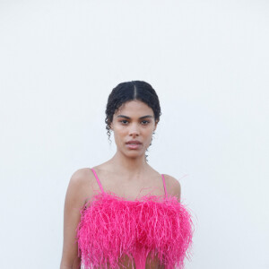 Tina Kunakey - Les célébrités au photocall du défilé Jacquemus pour la présentatation de la toute dernière collection "Le Raphia" au Bourget, Seine-Saint-Denis (93), France, le 12 décembre 2022. Habitué à ne pas suivre le calendrier de la Fashion Week de Paris, le designer a présenté sa toute dernière collection "Le Raphia" avec l'une une de ses couleurs favorites : le beige. © Veeren-Clovis/Bestimage 