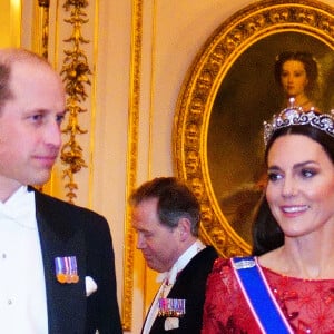 Le prince William et Kate Middleton - La famille royale d'Angleterre lors de la réception des corps diplômatiques au palais de Buckingham à Londres le 6 décembre 2022.