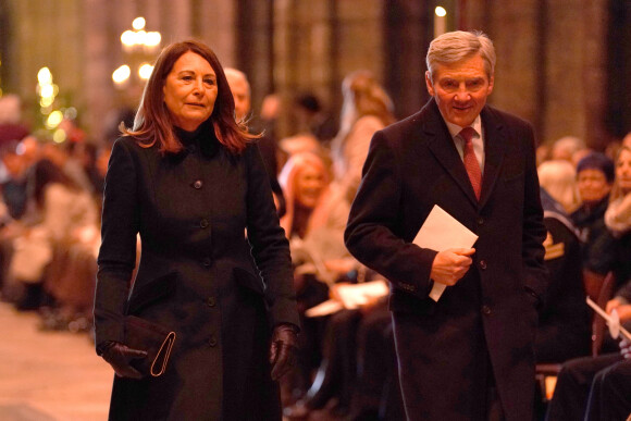 Carole et Michael Middleton arrivent pour le "Together at Christmas" Carol Service à l'abbaye de Westminster à Londres, Royaume uni, le 15 décembre 2022. 