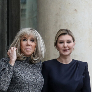 Brigitte Macron reçoit la première dame de l'Ukraine Olena Zelenska au palais de l'Elysée à Paris le 12 décembre 2022. © Stéphane Lemouton / Bestimage 