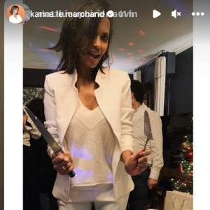 Karine Le Marchand lors d'une soirée de Noël avec des amis - Instagram