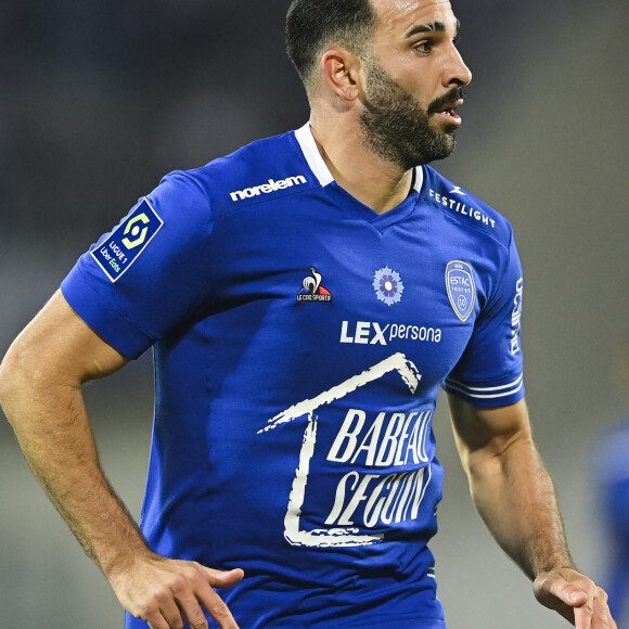 ADIL RAMI (Troyes) - Match de football en ligue 1 Uber Eats : Lens gagne 4-0 face à Troyes à domicile au Stade Bollaert-Delelis le 5 novembre 2021. © JB Autissier / Panoramic / Bestimage 