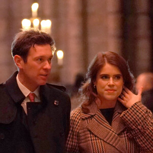 La princesse Eugenie d'York et son mari Jack Brooksbank, arrivent pour le "Together at Christmas" Carol Service à l'abbaye de Westminster à Londres, Royaume uni, le 15 décembre 2022.