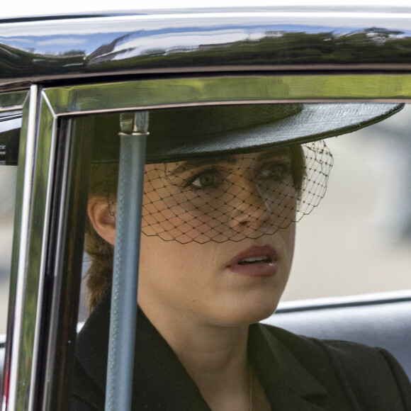 La princesse Eugenie d'York - Arrivées au service funéraire à l'Abbaye de Westminster pour les funérailles d'Etat de la reine Elizabeth II d'Angleterre. Le sermon est délivré par l'archevêque de Canterbury Justin Welby (chef spirituel de l'Eglise anglicane) au côté du doyen de Westminster David Hoyle. Londres, le 19 septembre 2022 © Moreau / Jacovides / Bestimage