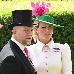 Zara Phillips (Zara Tindall) et son mari Mike Tindall lors du troisième jour "Ladies Day" de la Royal Ascot 2022 à l'hippodrome d'Ascot dans le Berkshire, Royaume Uni, le 16 juin 2022. 