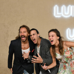 Bob Sinclar avec ses enfants Raphaël et Paloma Le Friant - Soirée LuisaViaRoma for UNICEF Winter Gala à Saint-Barthélemy, le 29 décembre 2022.