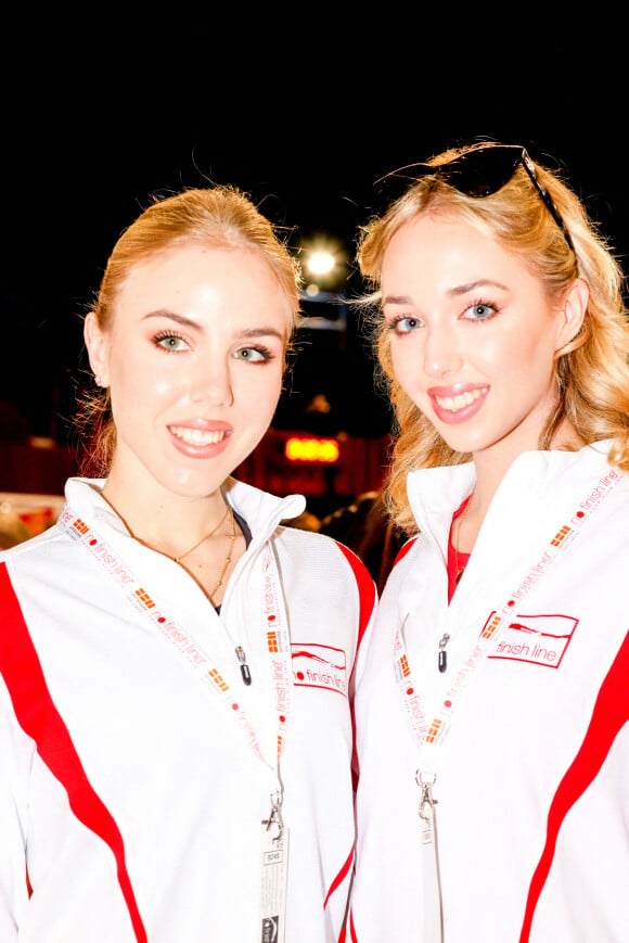 Maria Carolina et Maria Chiara Bourbon des Deux-Siciles durant le départ de la 23ème "No Finish Line" à Monaco le 12 novembre 2022. © Claudia Albuquerque/Bestimage 