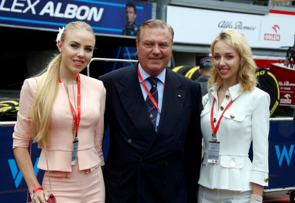 Charles de Bourbon des Deux-Siciles et ses filles, Maria Carolina et Maria Chiara lors du Grand Prix de Monaco 2022 de F1, à Monaco, le 29 mai 2022. © Jean-François Ottonello/Nice Matin/Bestimage 