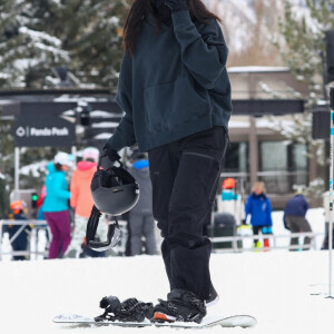 Exclusif - Kylie Jenner et sa fille Stormi ont dévalé les pistes de Buttermilk à Aspen, Colorado, Etats-Unis, le 31 décembre 2022.