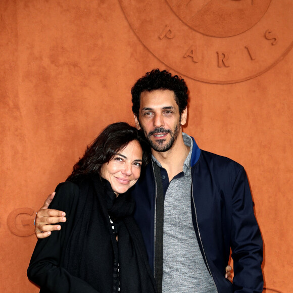 Tomer Sisley et sa femme Sandra - People au village pour la finale hommes lors des internationaux de France de tennis de Roland Garros 2019 à Paris le 9 juin 2019. © Jacovides - Moreau / Bestimage 