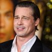 Brad Pitt en couple : sa très jeune compagne topless au bord de la piscine, moment de complicité olé olé !