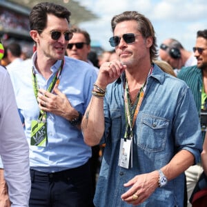 Brad Pitt lors du Grand Prix de Formule 1 (F1) des États-Unis à Austin, le 23 octobre 2022.