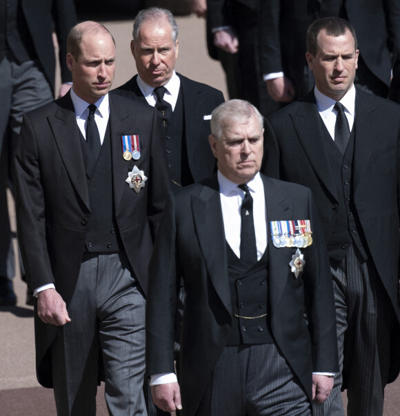 Le prince Andrew, duc d'York, le prince William, duc de Cambridge, Peter Phillips, le prince Harry, duc de Sussex, David Armstrong-Jones, comte de Snowdon - Arrivées aux funérailles du prince Philip, duc d'Edimbourg à la chapelle Saint-Georges du château de Windsor, le 17 avril 2021. 