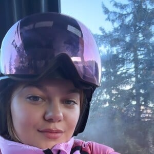 Louane et Florian Rossi en vacances à la montagne.
