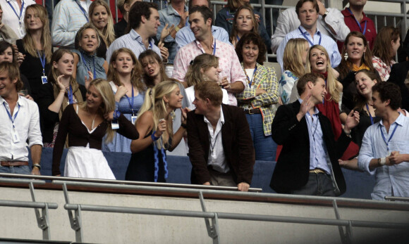 Le prince Harry et sa petite amie Chelsy Davy en 2007