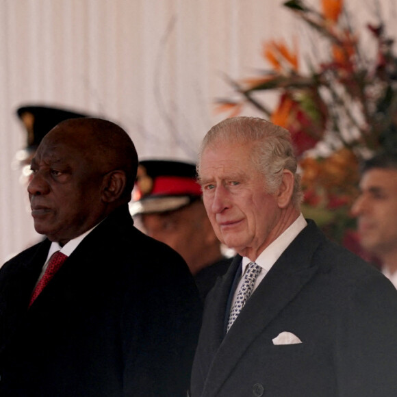 Le président de l'Afrique du Sud Cyril Ramaphosa, le roi Charles III, Camilla Parker Bowles, reine consort d'Angleterre, le prince William, prince de Galles, et Catherine (Kate) Middleton, princesse de Galles - La famille royale du Royaume Uni lors de la cérémonie d'accueil du président de l'Afrique du Sud, en visite d'état à Londres, Royaume Uni, le 22 novembre 2022. 