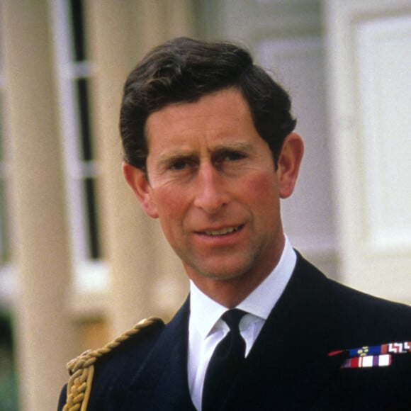 Archive - Le roi Charles III d'Angleterre, devient capitaine général des Royal Marines - Le prince de Galles de l'époque portant son nouvel uniforme de capitaine de la Royal Navy à l'occasion de son 40ème anniversaire à Londres, Royaume Uni, le 14 novembre 1988. 